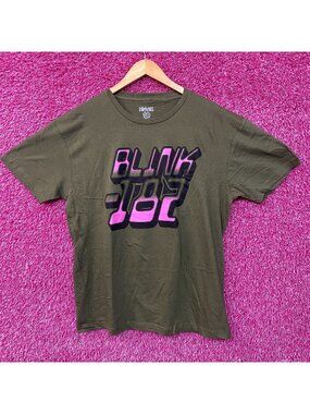 Blink-182 Pink Gradient Logo T-Shirt Large